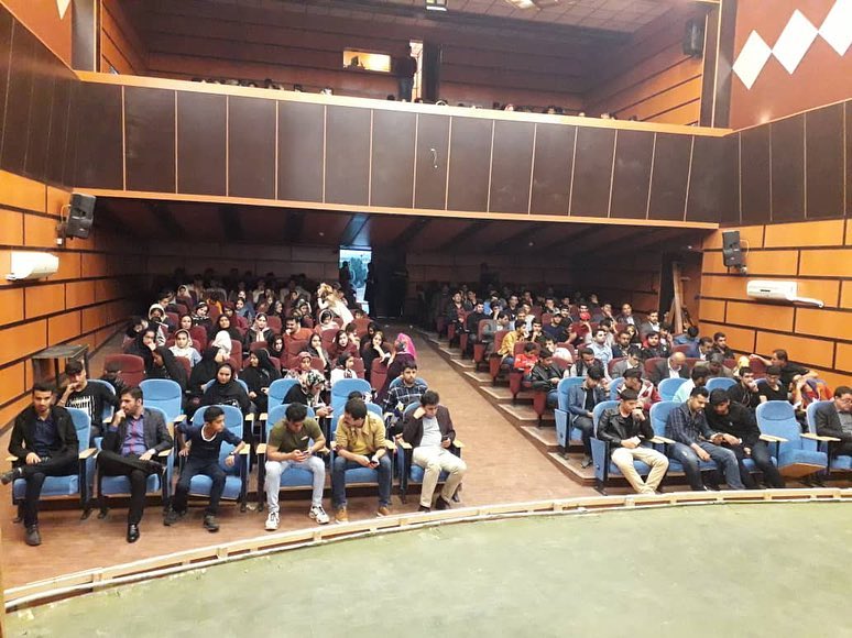 گزارش تصویری از اکران مردمی فیلم مستند «شوتی» در دهدشت